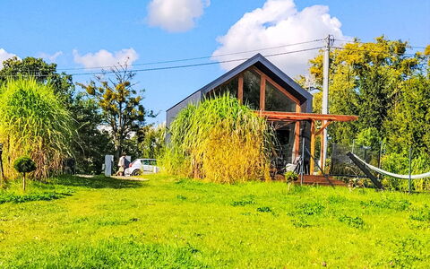 Worławki 100: Gras, Huis, Land Lot, Huis, Landelijk Gebied, Tuin, Verblijf, De Lente, Gazon, Boerderij