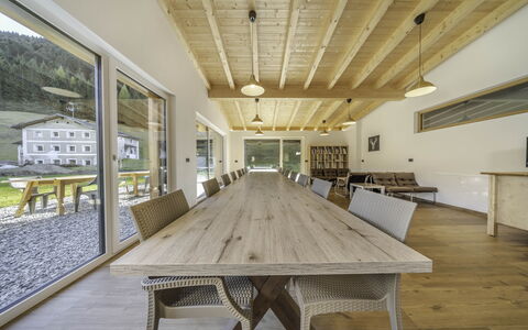 Chalet Dumbria Dolomites: Hout, Huis, Plafond, Veranda, Hardwood, Keuken En Eettafel, Verblijf, Plank, Beits, Eco Hotel