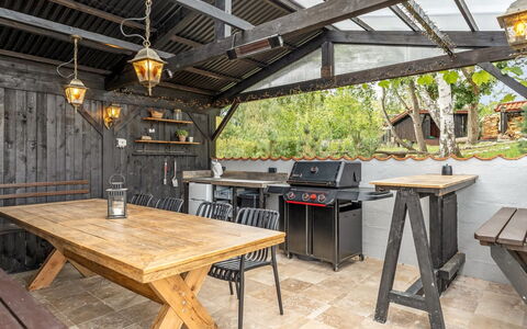 Geeske - 1.1Km from the Sea: Hout, Meubilair, Stoel, Hardwood, Beits, Keuken, Natuurlijk Materiaal, Buitenmeubels, Countertop, Plank