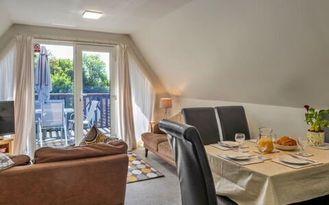 Foxgloves Valley Lodge: Huis, Meubilair, Stoel, Hardwood, Suite, Kamerplant, Woonkamer, Toevlucht