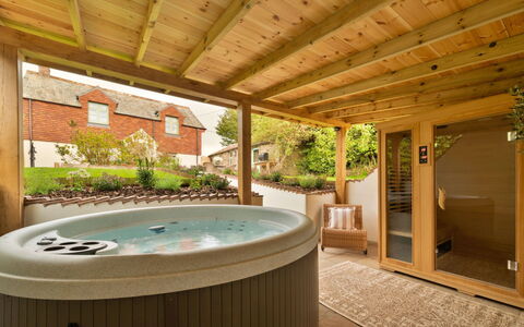 Horsepool Cottage: Balkon