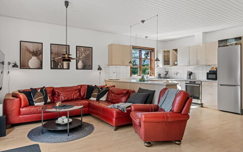 Anarosa - 6Km from the Sea: Bankstel, Meubilair, Interieur Ontwerp, Flooring, Hout, Plafond, Verdieping, Woonkamer, Kamer, Huis
