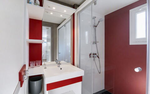 A Casetta: Badkamer, Loodgieterswerkinrichting, Flooring, Verdieping, Wastafel, Interieur Ontwerp, Wastafel In De Badkamer, Kraan, Loodgieter, Toilet