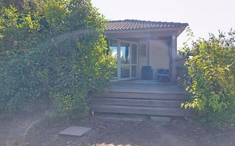 A Casetta: Struik, Land Lot, Tuin, Verblijf, Garden Gebouwen, Backyard, Landscaping, Schaduw, Landgoed, Werf