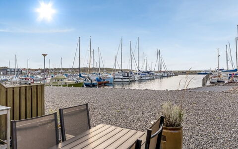 Jela - 10M from the Sea: Jachthaven, Boot, Mast, Dok, Zee, Watercraft, Kust, Schaduw, Haven, Boten En Varen - Materialen En Benodigdheden