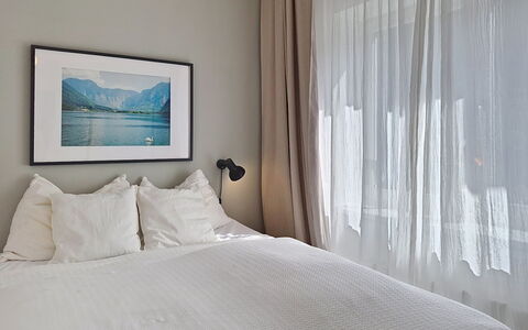 Franz Josef: Interieur Ontwerp, Meubilair, Bed, Slaapkamer, Muur, Bedding, Linens, Laken, Kamer, Verdieping