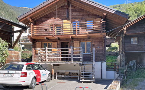 Perray 22: Huis, Verblijf, Helling, Balkon, Siding, Blokhut, Veranda, Dorp, Trap, Timmerhout