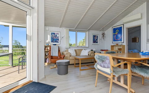 Sighrik - 600M from the Sea: Hout, Deur, Huis, Verblijf, Veranda, Samengesteld Materiaal, Hardwood, Plank, Siding, Landgoed