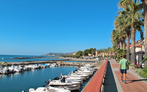 Due Passi: Kust, Kust En Oceanic Landvormen, Zee, Vakantie, Boot, Kust, Strand, Watercraft, Oceaan