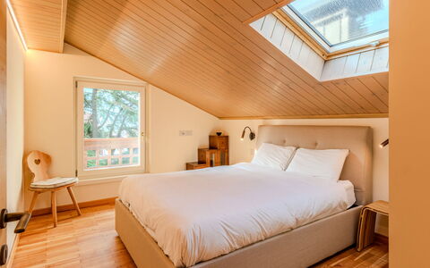 Dorian: Meubilair, Interieur Ontwerp, Slaapkamer, Bed, Hout, Plafond, Laken, Bedding, Verdieping, Huis