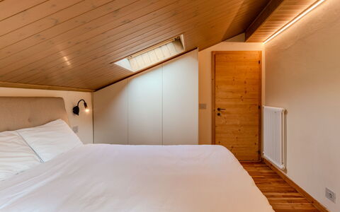 Dorian: Interieur Ontwerp, Hout, Plafond, Flooring, Verdieping, Kamer, Slaapkamer, Bed, Meubilair, Hardwood