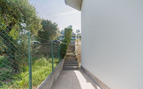 L'Edera e Il Mare: Muur, Architectuur, Samengesteld Materiaal, Leuning, Hek, Balkon, Home Schermen, Daylighting, Gang, Hekken