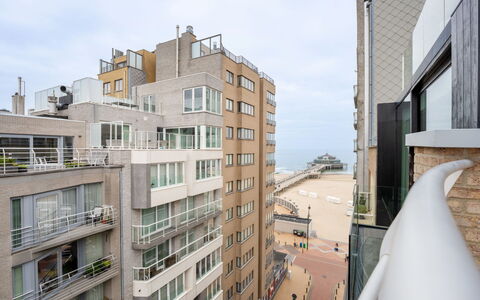 Amielie with Lateral Seaview: Dag, Gebouw, Appartement, Stedelijk Gebied, Woongebied, Buurt, Architectuur, Condominium, Stedelijk Ontwerp, Grootstedelijk Gebied