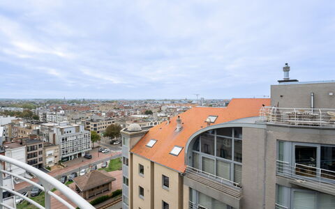 Amielie with Lateral Seaview: Dag, Gebouw, Stedelijk Gebied, Appartement, Stad, Woongebied, Grootstedelijk Gebied, Stedelijk Ontwerp, Condominium