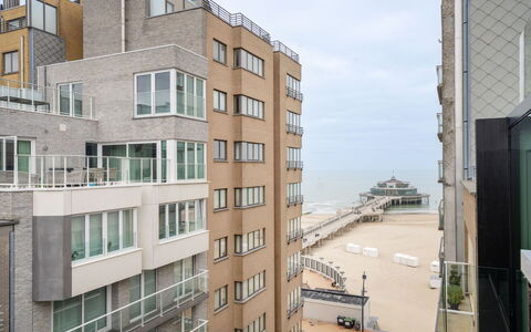 Amielie with Lateral Seaview: Dag, Appartement, Stedelijk Ontwerp, Condominium, Balkon, Wolkenkrabber, Cityscape, Hoofdkwartier