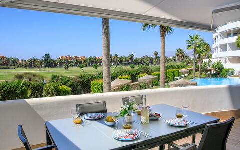 Los Moriscos Golf: Appartement, Woongebied, Condominium, Stedelijk Ontwerp, Balkon, Gemengd Gebruik, Toevlucht, Landgoed, Hotel, Schaduw