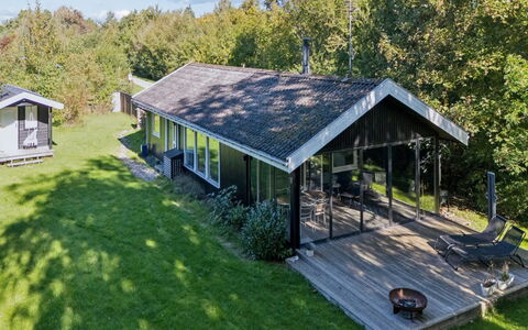 Tordis - 675M from the Sea: Huis, Huis, Dak, Verblijf, Landgoed, Boerderij, Veranda, Schaduw, Landscaping, Garden Gebouwen