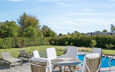 Henryka - 750M from the Sea