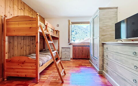 Calvet: Lucht, Meubilair, Hout, Buitenmeubels, Tafel, Stoel, Wolk, Buitentafel, Hardwood, Plank