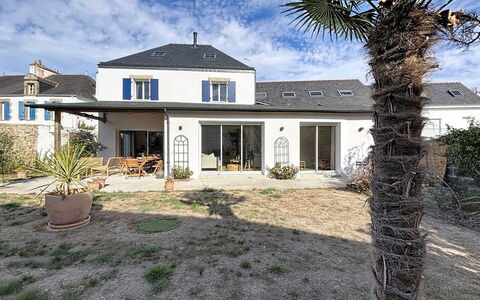 Maison de Saint-Pierre: Architectuur, Helling, Verblijf, Bergketen, Blokhut, Siding, Timmerhout, Alpen, Eco Hotel, Bergdorp