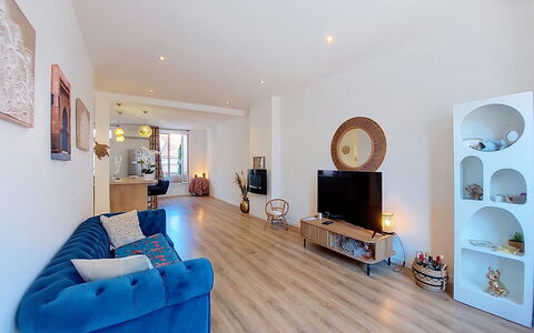 Le 3 Delaunay: Architectuur, Helling, Verblijf, Bergketen, Blokhut, Siding, Timmerhout, Alpen, Eco Hotel, Bergdorp