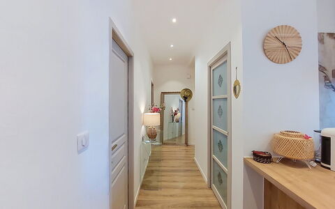 Le 3 Delaunay: Architectuur, Helling, Verblijf, Bergketen, Blokhut, Siding, Timmerhout, Alpen, Eco Hotel, Bergdorp