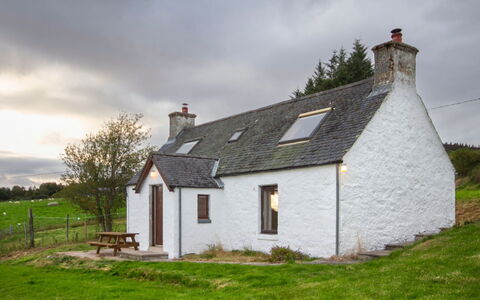 Achtuie Cottage: Architectuur, Helling, Verblijf, Bergketen, Blokhut, Siding, Timmerhout, Alpen, Eco Hotel, Bergdorp