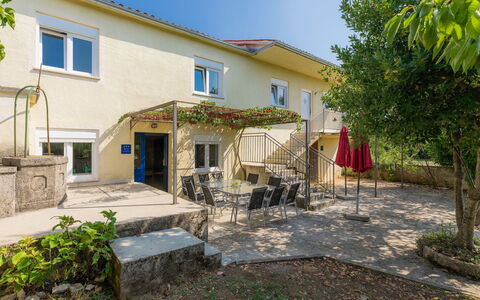 Danijela 2: Architectuur, Helling, Verblijf, Bergketen, Blokhut, Siding, Timmerhout, Alpen, Eco Hotel, Bergdorp