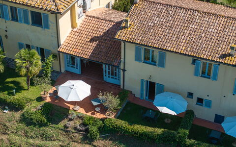 La Certaldina Stella Apartment: Huis, Landgoed, Villa, Landscaping, Hacienda, Balkon