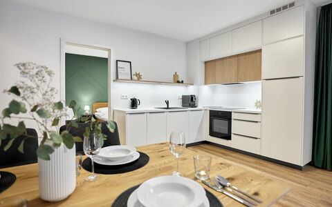 Lagom: Interieur Ontwerp, Keuken, Countertop, Meubilair, Flooring, Hout, Plafond, Toestel Van De Keuken, Verdieping, Kamer