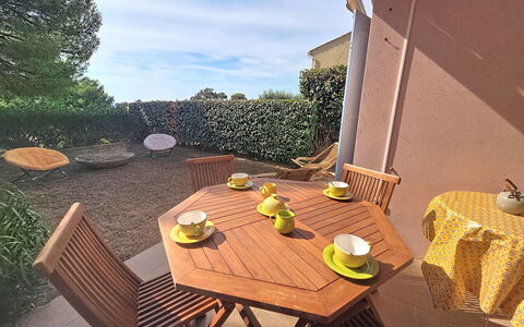 Cap Emeraude: Meubilair, Hout, Tafel, Buitenmeubels, Stoel, Buitentafel, Keuken En Eettafel, Tuin, Beits, Schaduw