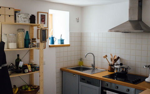 Marijana: Keuken, Toestel Van De Keuken, Interieur Ontwerp, Major Appliance, Countertop, Meubilair, Flooring, Kamer, Stellingen, Fornuis