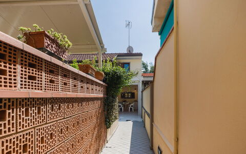 Casa Corallina: Metselwerk, Beits, Steen, Balkon, Binnenplaats, Kamerplant, Hacienda, Tegel