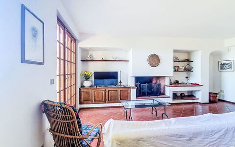La Villa di Andrea: Meubilair, Interieur Ontwerp, Flooring, Muur, Verdieping, Hout, Woonkamer, Kamer, Plafond, Bankstel