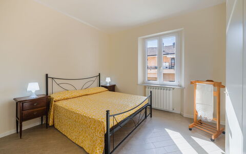 Terrazza Giardino: Muur, Interieur Ontwerp, Flooring, Verdieping, Plafond, Bed, Kamer, Slaapkamer, Meubilair, Bed Frame