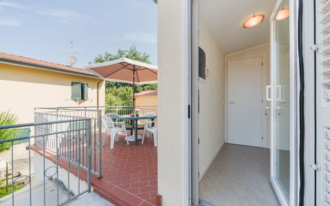 Terrazza Giardino: Huis, Fiets, Appartement, Balkon, Fietswiel