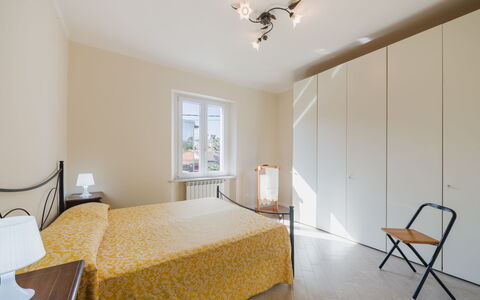 Terrazza Giardino: Muur, Interieur Ontwerp, Flooring, Verdieping, Meubilair, Hout, Plafond, Kamer, Slaapkamer, Bed