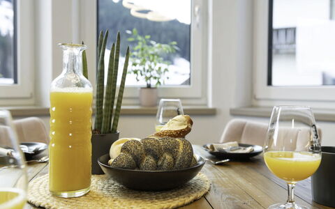 Auffach 609: Voedsel, Tableware, Ingrediënt, Meubilair, Drinkware, Fruit, Serveware