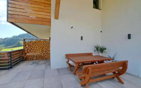 Auffach 609: Hout, Balkon, Hardwood, Beits, Schaduw, Plank, Siding, Daylighting, Multiplex