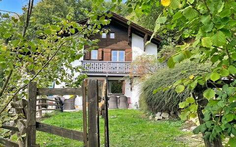 Chalet Scarbo: Hout, Huis, Verblijf, Struik, Huis, Landelijk Gebied, De Lente, Boerderij, Tuin, Backyard