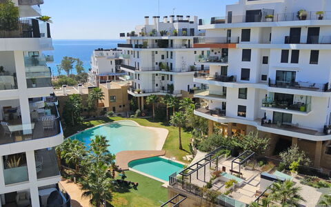 Residencial Áster: Woongebied, Appartement, Buurt, Condominium, Balkon, Toevlucht, Gemengd Gebruik, Hotel, Zwembad