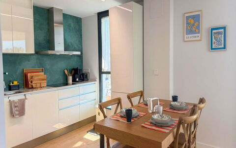 Residencial Áster: Meubilair, Interieur Ontwerp, Countertop, Flooring, Keuken, Muur, Hout, Verdieping, Toestel Van De Keuken, Cabinetry