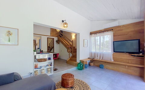 Mini Villa Mare Sole: Interieur Ontwerp, Meubilair, Flooring, Verdieping, Muur, Hout, Plafond, Kamer, Bankstel, Woonkamer