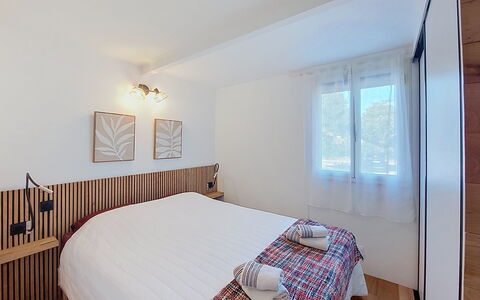 Mini Villa Mare Sole: Meubilair, Interieur Ontwerp, Bed, Flooring, Muur, Verdieping, Slaapkamer, Hout, Plafond, Kamer