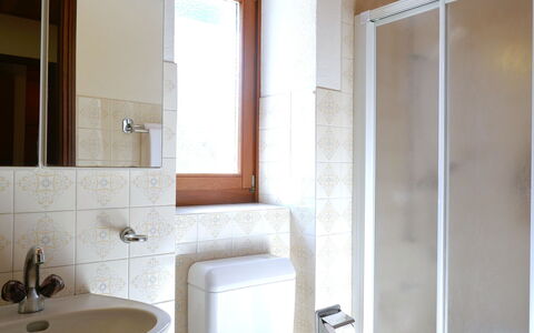 Ca' Angiulin: Wastafel In De Badkamer, Muur, Loodgieterswerkinrichting, Flooring, Badkamer, Interieur Ontwerp, Verdieping, Wastafel, Hout, Kraan