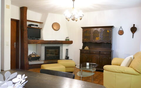 Ca' Angiulin: Meubilair, Interieur Ontwerp, Flooring, Muur, Bankstel, Kamer, Hout, Verdieping, Woonkamer, Plafond