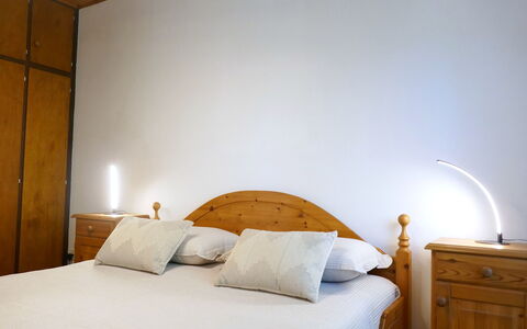 Ca' Angiulin: Bed, Muur, Meubilair, Interieur Ontwerp, Slaapkamer, Hout, Laken, Bedding, Verdieping, Plafond