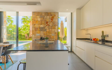 Azure: Interieur Ontwerp, Flooring, Keuken, Countertop, Muur, Verdieping, Hout, Plafond, Meubilair, Huis