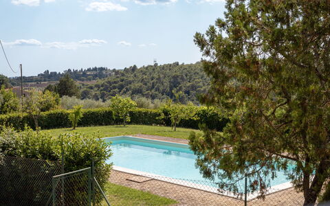 Il Melograno Apartament: Zwembad, Toevlucht, Schaduw, Buitenmeubels, Tuin, Eco Hotel, Landscaping, Backyard, Hacienda, Thermae