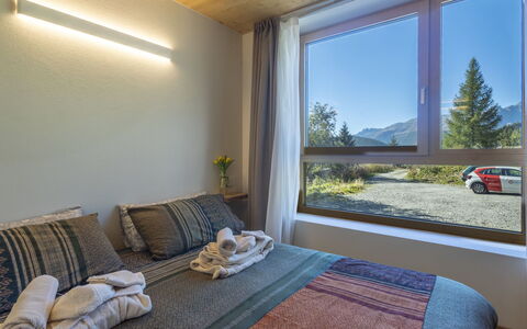 Crestun Design Duplex: Interieur Ontwerp, Plafond, Kamer, Verlichting, Huis, Slaapkamer, Bed, Lichte Inrichting, Appartement, Hoofdkussen